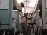 พนักงานต้อนรับบนเครื่องบินของญี่ปุ่นในบริการทางเพศบนเครื่องบิน