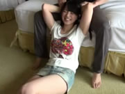 สาวญี่ปุ่น Femdom Tickle