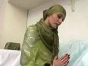 ผู้หญิงอาหรับสีเขียว Turban